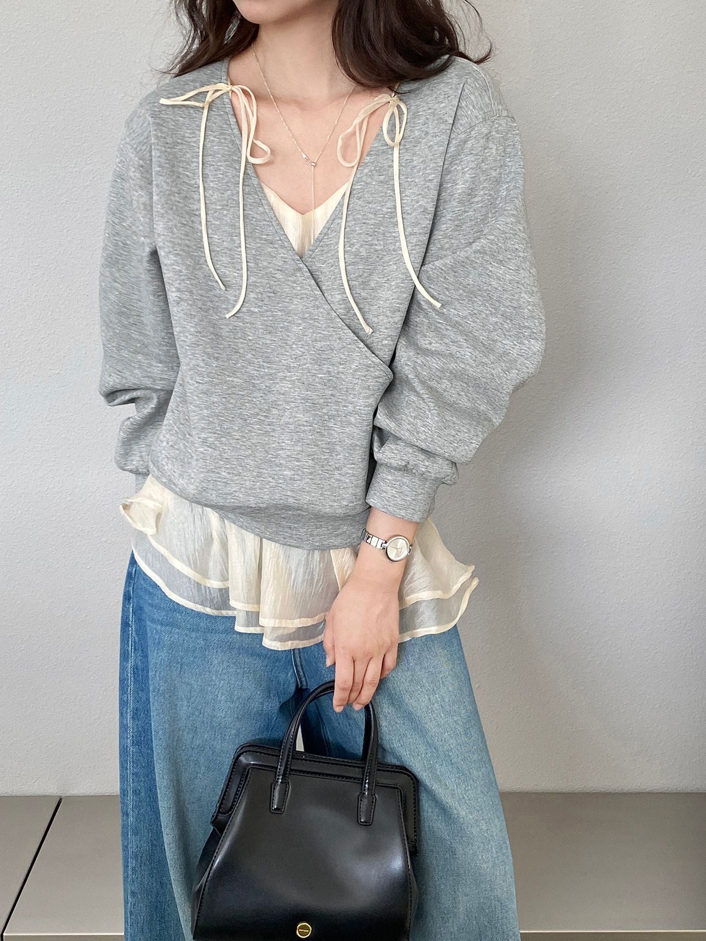 【疊穿芭蕾】V領荷葉邊拼接假兩件繫帶上衣