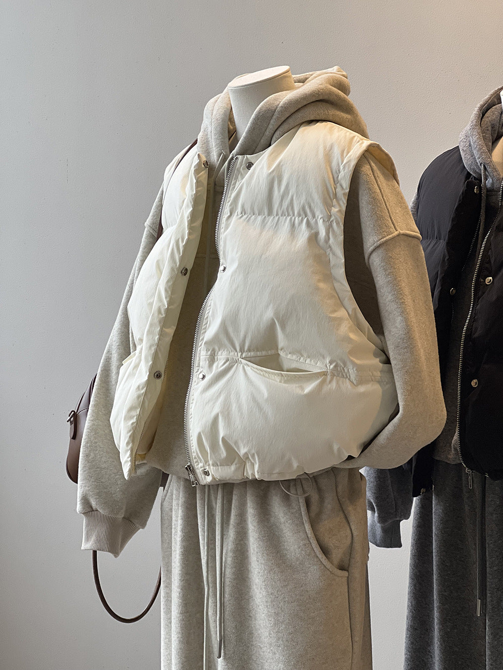 日系圓領短款寬鬆羽絨馬甲背心-2色