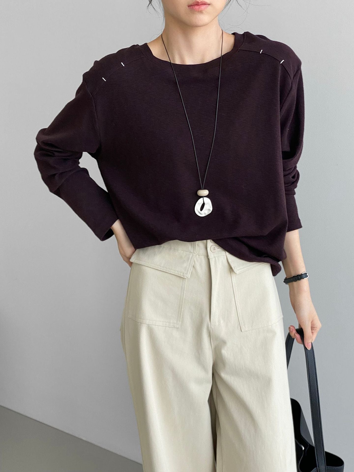 韓系設計款刺繡圓領長袖T恤-4色