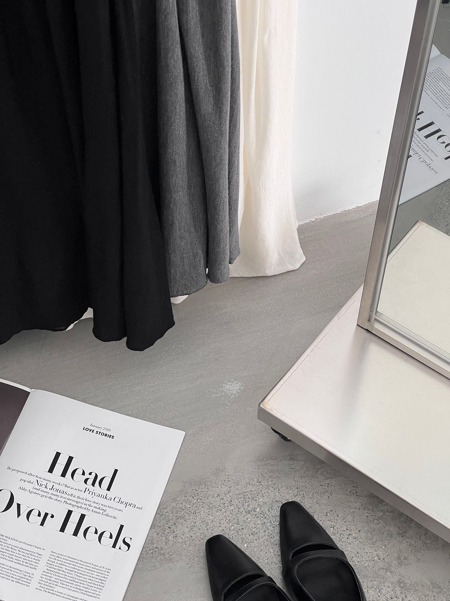 天絲垂墜感氣質優雅百褶半身裙-4色