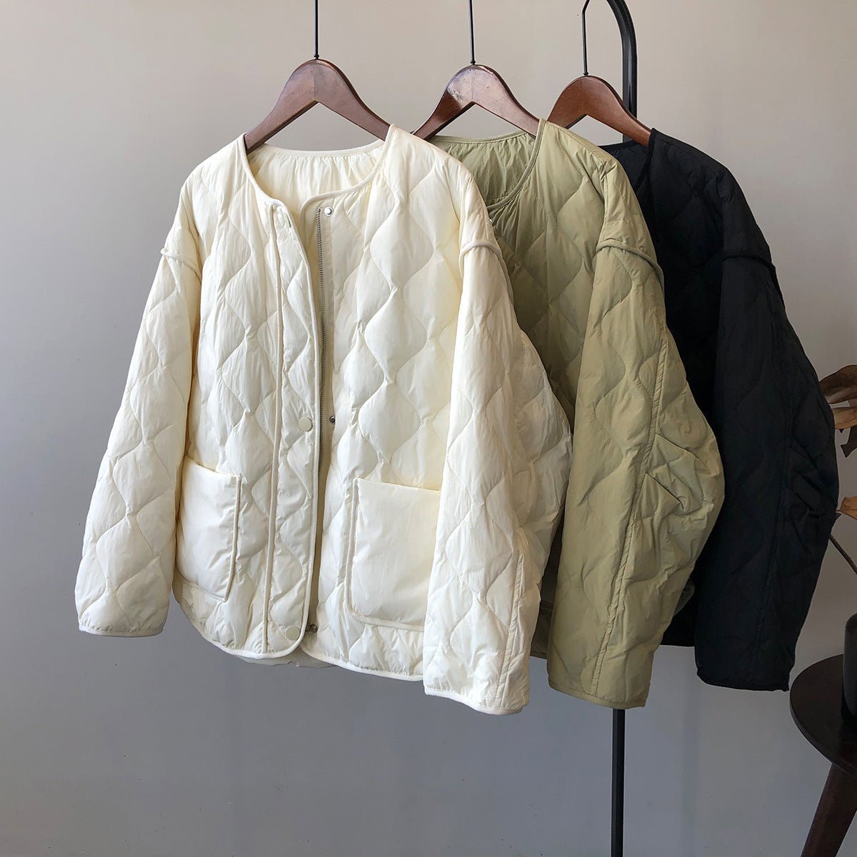 白鴨絨無領羽絨輕薄菱格保暖外套-3色 - Moon Peach